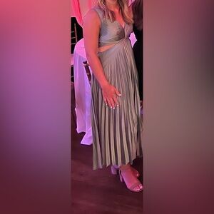 Abercrombie Giselle pleated cut out midi dress